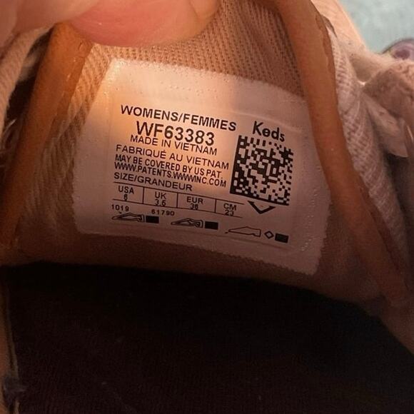 KEDS Size 6 Sneakers Tan White Pinstriped Excellent - Picture 5 of 15